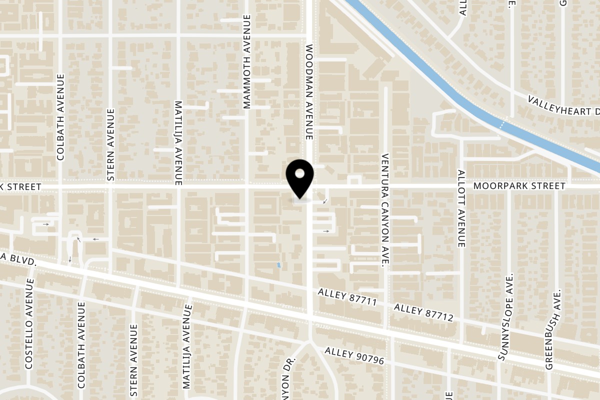 Map showing the location of Ameci Pizza Kitchen Sherman Oaks on 4371, 1/2 Woodman Ave in Sherman Oaks